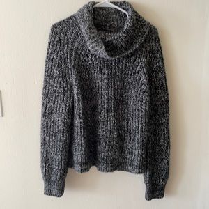 Kendall & Kylie Turtleneck